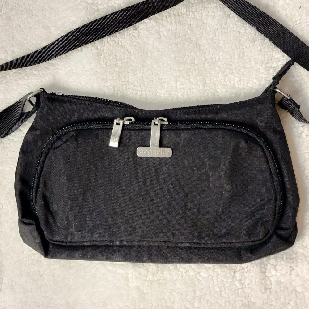 Baggallini travel slim